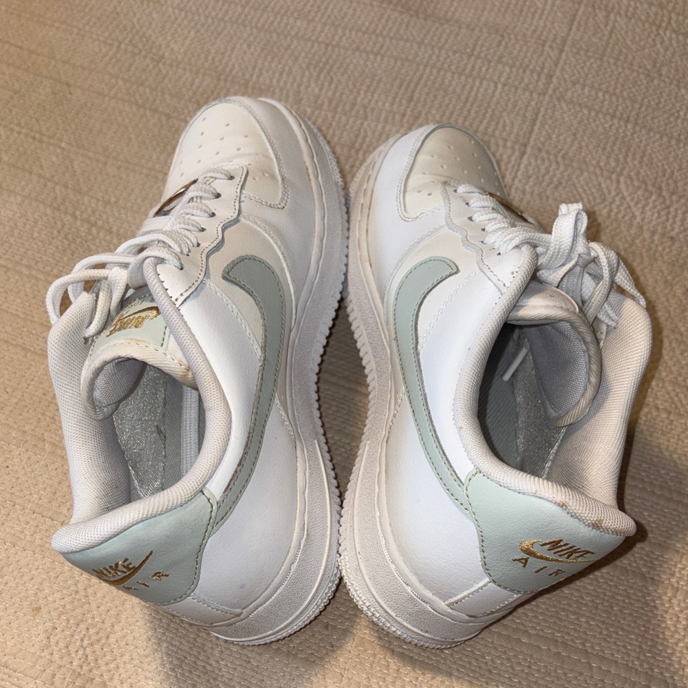 Nike Air Force 1 Low White Gray Gold CZ0270-106. Womens size 8 In EUC. Used once - Picture 10 of 10